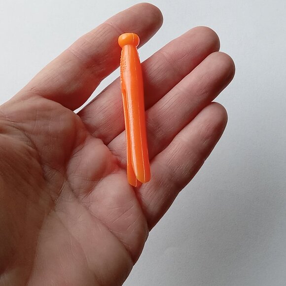 🎯 10 for $12 / Tucker Toys Miniature Doll Accessory Orange Clothespin - Picture 5 of 11